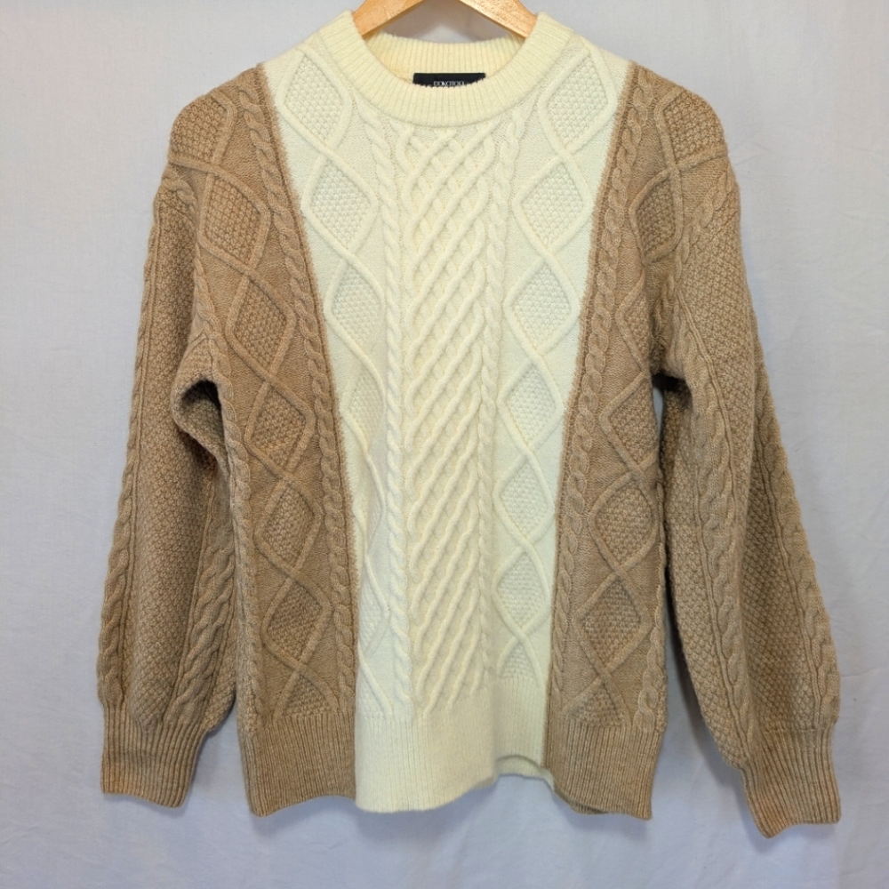 Dokotoo Size Small Cable Knit Sweater in Cream and Tan Gilmore girls fisherman